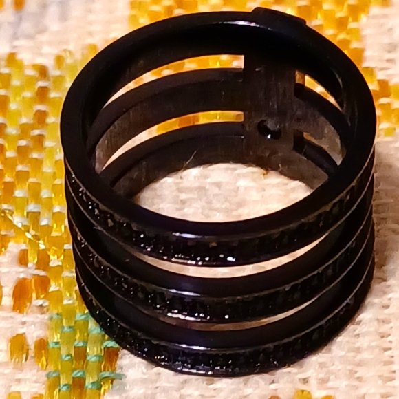 Michael Kors ring ! - Picture 7 of 8